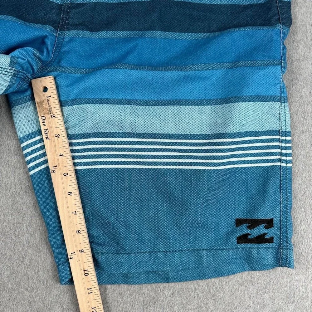 Billabong Mens Blue Striped Board Shorts‎ Swim Trunks Size 36